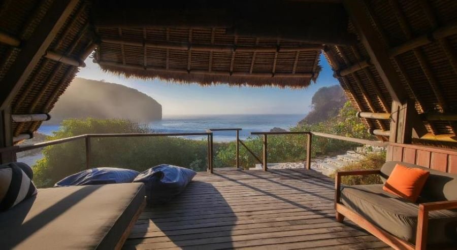 Pink Beach Lombok accommodation