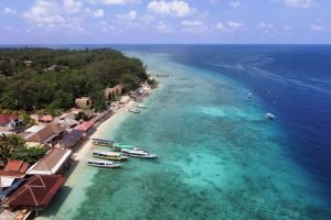 Gili Meno November