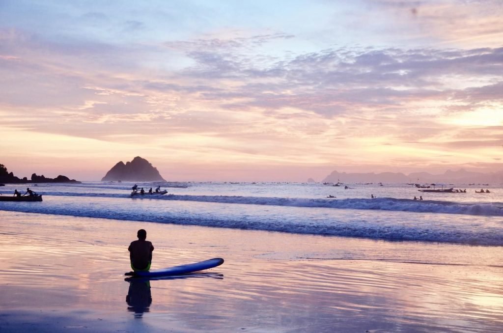 Selong Belanak Surf Camp