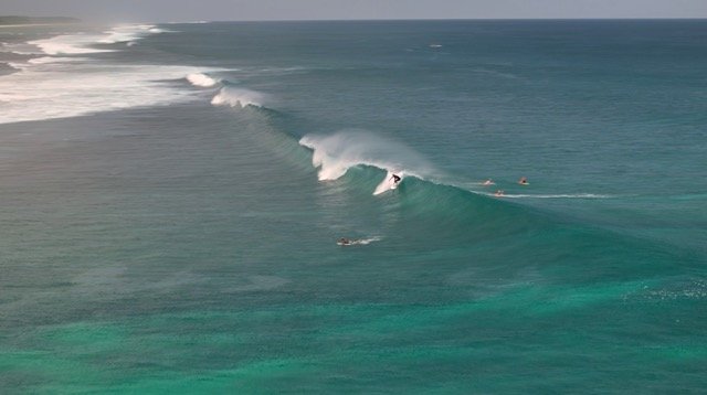Selong Belanak beach high tide