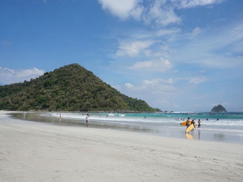 Selong Belanak best beach