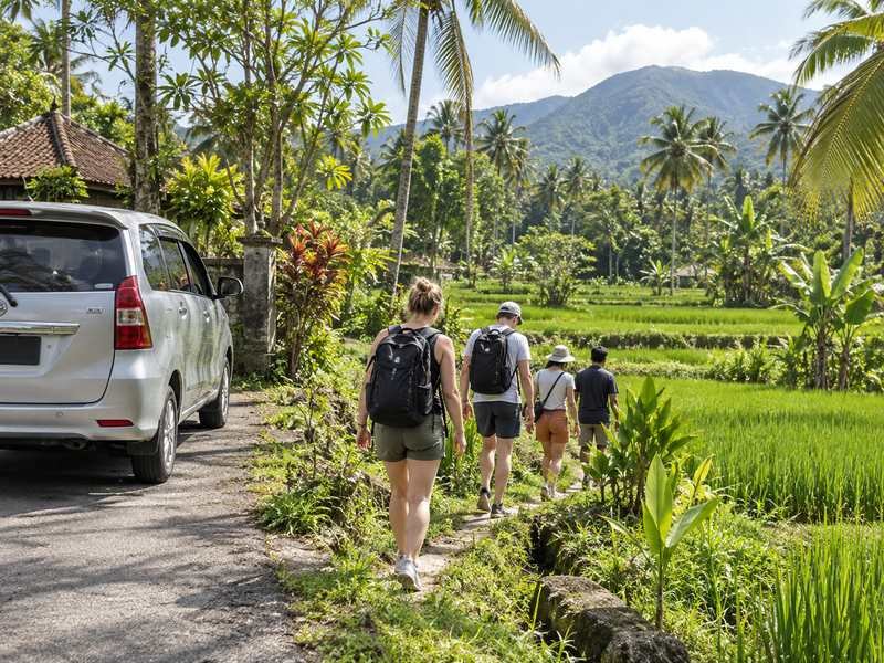 Tetebatu walking tour from resort
